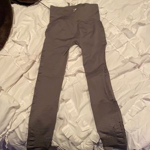 Gym shark leggings in perfect condition (only worn once)